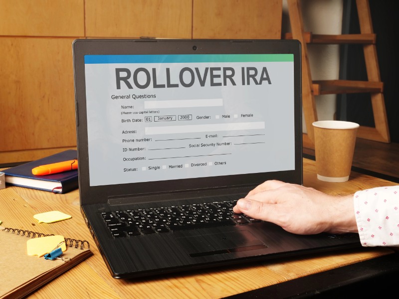 Read more about the article IRA Transfer Vs. Rollover: What Is The Difference?